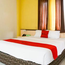 RedDoorz near Pelabuhan Jayapura, hotell i Jayapura