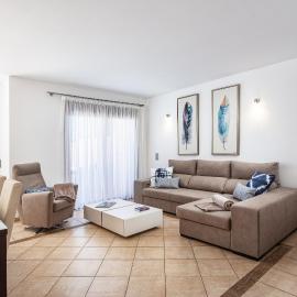 Villa Simone by Intiholidays, hotel in Quarteira