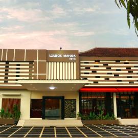 Lombok Mayura Hotel, hotel u gradu Tjakranegara