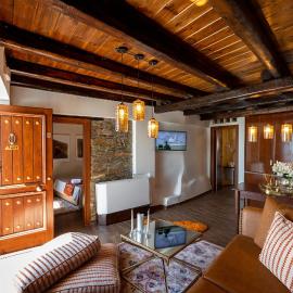 1822 Makrinitsa Suites, hotel sa Makrinítsa