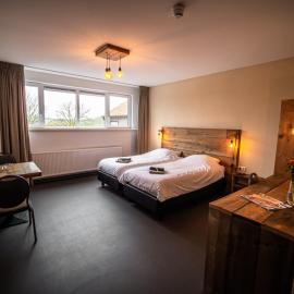 B&B bij de 3 linden，韋亨的飯店