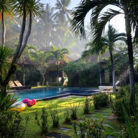 Arco Iris Boutique Hotel & Restaurant, hotel di Candidasa