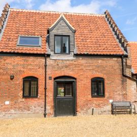 Tricker's Cottage، فندق في Attlebridge
