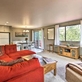 Luxe Updated Home w/ Grill + Hot Tub: 4 Mi to RMNP