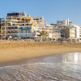 Apartamentos Colón Playa, hotel in Las Palmas de Gran Canaria