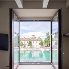 CABANON urban apartments, hotel in Peschiera del Garda