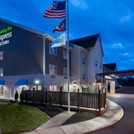 Holiday Inn Express & Suites - Columbus Airport East by IHG, hotel em Columbus