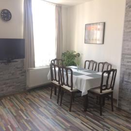 Privé appartement in de buurt van Brussel、Asseのホテル