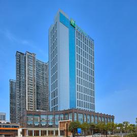 Holiday Inn Express Luoyang Yichuan by IHG, hotel u gradu Yichuan