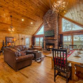 A Heaven On Earth- Blue Ridge, GA | Game Room | Large Fire Pit, hotel in Blue Ridge