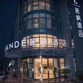 Lavande Hotels·Taicang Shanghai West Road Nanyang Plaza, hotel Tajcangban