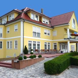 Hotel Bachwiesen, hotell i Langensendelbach