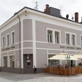 Hotel THT, hotelli kohteessa Polička