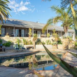 Aloe Manor, hotel in Oudtshoorn