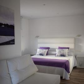 Hotel Restaurante Racha, viešbutis mieste Endrinal