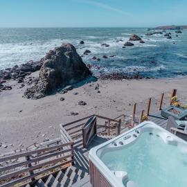 Surfscape Beach House, Private Beach & Ocean views, хотел в Бодега Бей