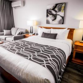 Hôtel Le Voyageur, hotel en Sept-Îles