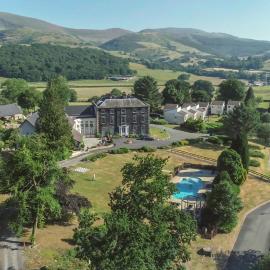 Macdonald Plas Talgarth Resort, hotel di Aberdyfi