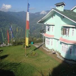 Dawa Lucky's Homestay – hotel w mieście Sombāri