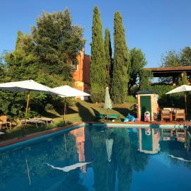 Agriturismo Podere Marchiano、Larcianoのホテル