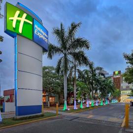 Holiday Inn Express Villahermosa by IHG, hotel em Villahermosa