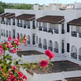 Apartamentos Pou Des Pujols, hotel en Es Pujols