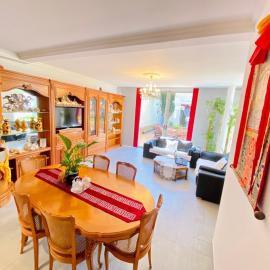 Reims Sherpa Guest House, hotel in Reims