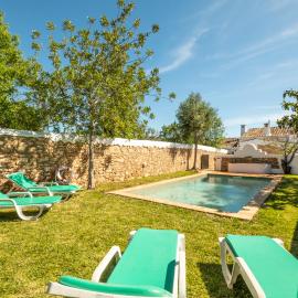Villa Monte Algarvio - Private Heated Pool - wifi, hotelli kohteessa Tunes