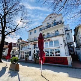 Doppelzimmer Cocktail, direkt am Alten Strom, отель в Варнемюнде