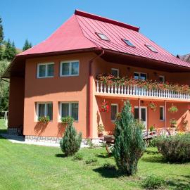 Casa Dobra, hotel u gradu 'Arieşeni'