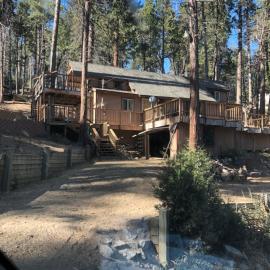 sequoia National Forest CabinH, hotel em Panorama Heights