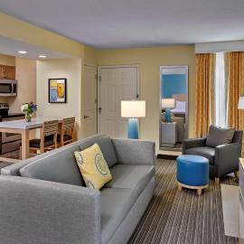 Sonesta ES Suites Cincinnati - Blue Ash โรงแรมในบลูแอช