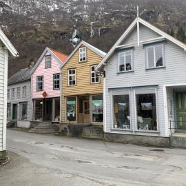 Old town boutiqe apartments/ Gamle Lærdalsøyri boutique leiligheter, Hotel in Lærdalsøyri