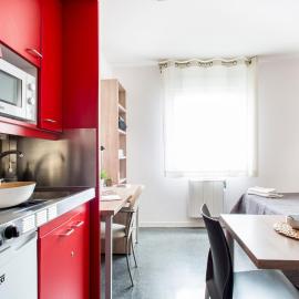 Alojamientos Universitarios Resa Hipatia: Terrassa'da bir otel