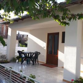 Bona's Home, hotel in Tushemisht