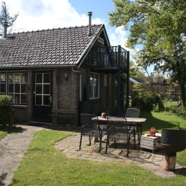 Small, cute and cozy little holiday home, hotel a Hippolytushoef