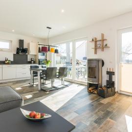Neu!!! Ferienhaus-See-Sauna-Kamin-5 Sterne-102m²