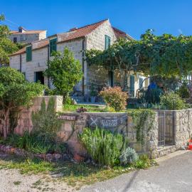 Country House Bakicevo，契利比的飯店