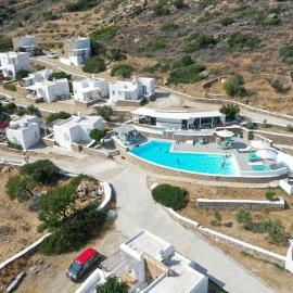 Ostria Village, ξενοδοχείο στον Μυλοπότα