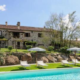 Appartamento Melograno in casale con piscina - Val d'Orcia, מלון ברדיקופאני