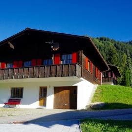 Ferienhaus Kuster, hotel in Sedrun