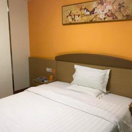 7Days Inn Ya`an Bridge Street Center โรงแรมในYa'an