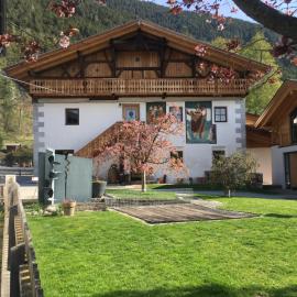 Apartment Der Riese, hotel in Reith bei Seefeld