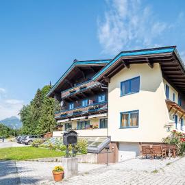 Ferienhaus Sonnrain, khách sạn ở Leogang