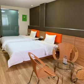 7Days Inn Yingshang LAN-STAR building materials market, hotel a Fuyang