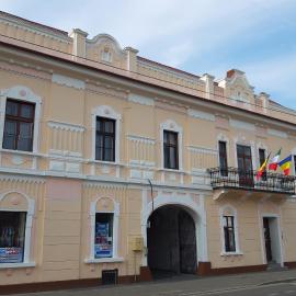 BOUL ROSU RESIDENCE free private parking, hotel em Arad