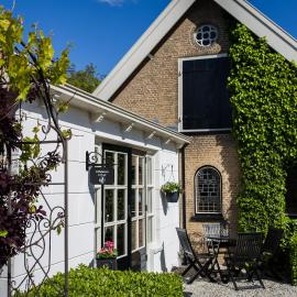 B&B Wilhelmina's Cottage, готель у місті Ріддеркерк