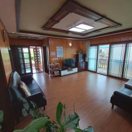 Feeling Good House