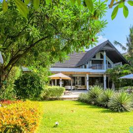 Villa Mahkai - Family and friends Estate!