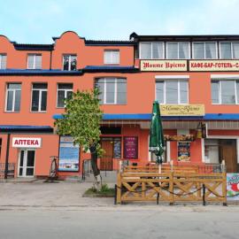 Monte-Kristo Hotel, hotel a Kamianets-Podilskyi